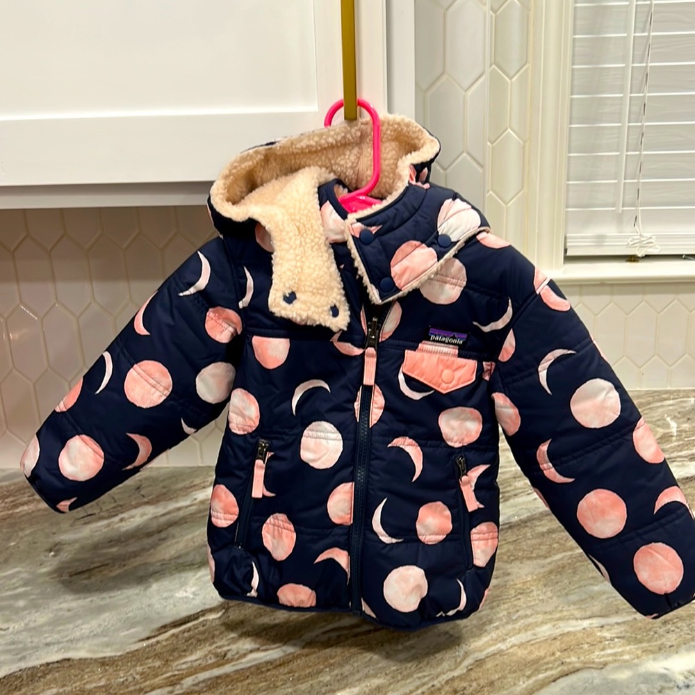EEUC Patagonia Reversibles Tribbles Hoody Jacket Coat 3T